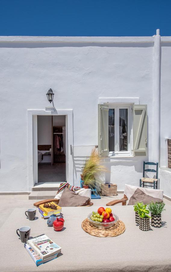 Plakes Sea View Apartment Plaka (Milos) Екстериор снимка