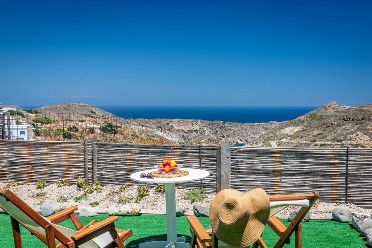 Plakes Sea View Apartment Plaka (Milos) Екстериор снимка